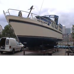 This Boat for sale is a Stevens, 37.5, Used, River Boats, 11.40 Metre